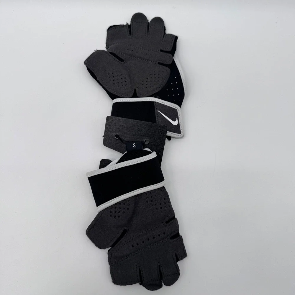 Nike Training Gloves Womens Small Black Fingerless Padded Gym Weightlifting